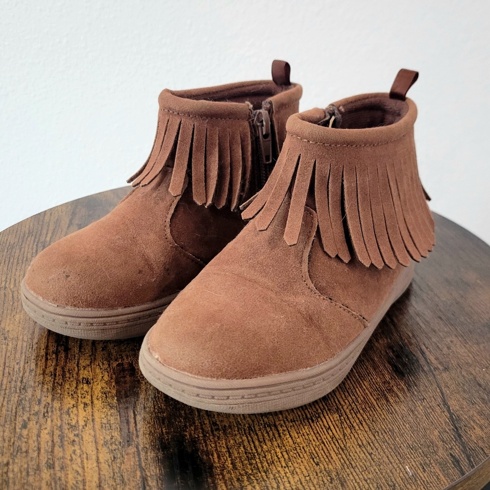 Carter’s Girls Brown Faux Suede Fringe Ankle Boots Size 9